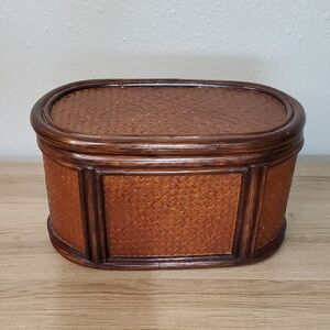 Woven Rattan Hinged Brown Basket Box with Lid Storage Home Decor